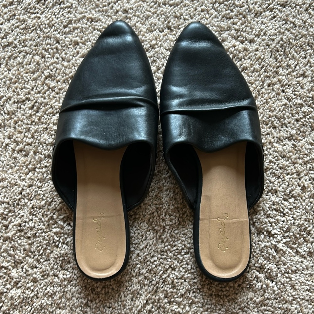 qupid black mules